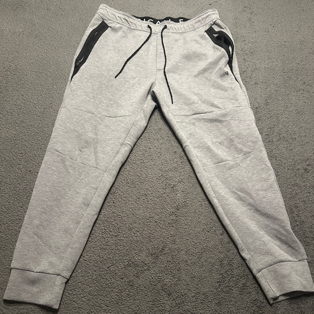 American Eagle Gray Joggers Large
